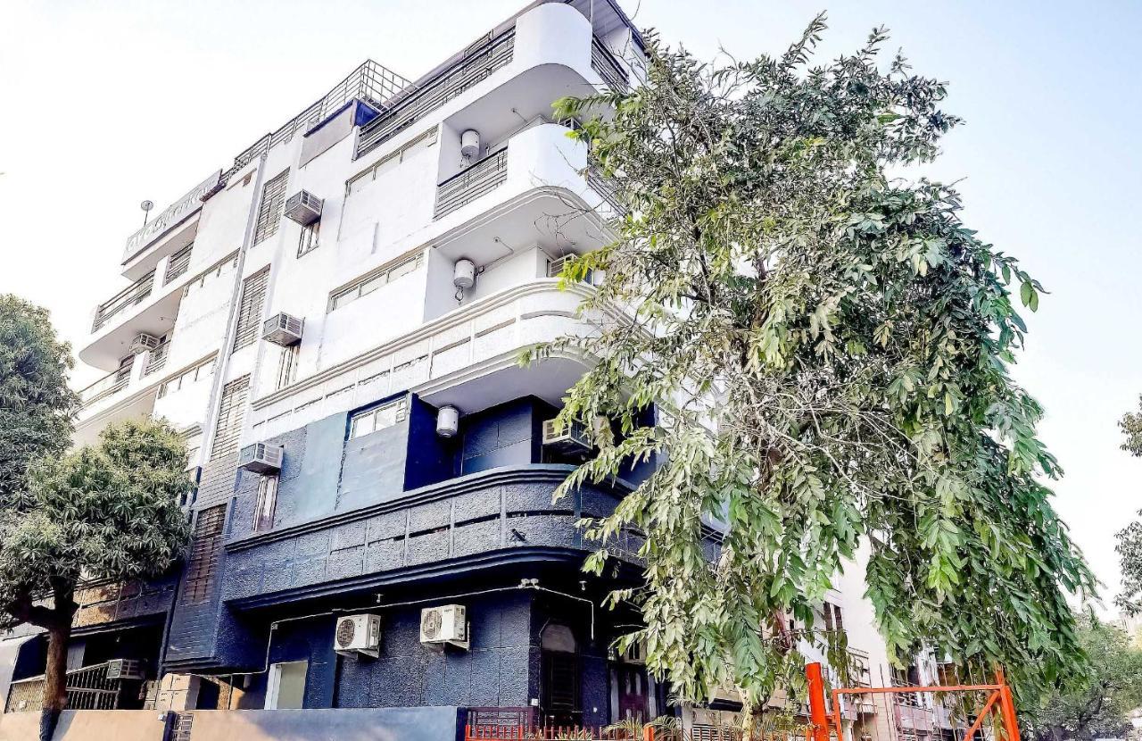Collection O 71756 Hotel Silver Arrow Near Pacific Mall Tagore Garden Delhi  Exterior foto
