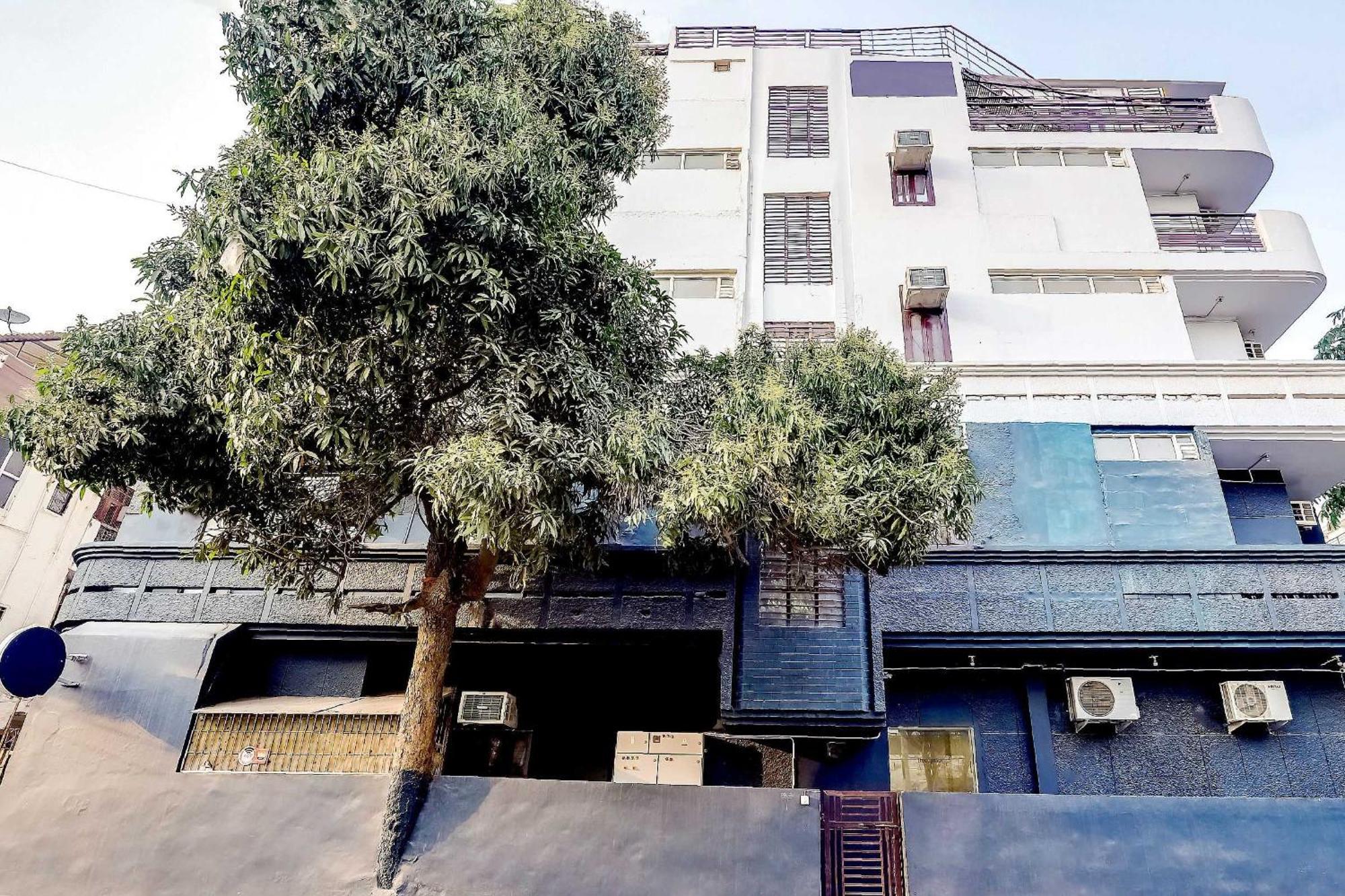 Collection O 71756 Hotel Silver Arrow Near Pacific Mall Tagore Garden Delhi  Exterior foto